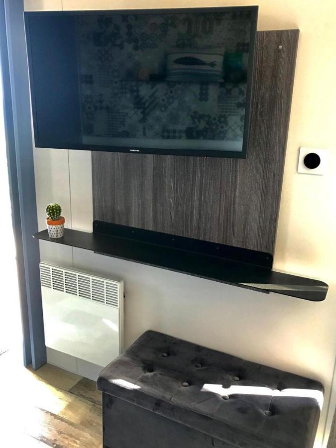 Mobil Home Vue Sur Mer - Racine 03 Saint-Raphaël エクステリア 写真