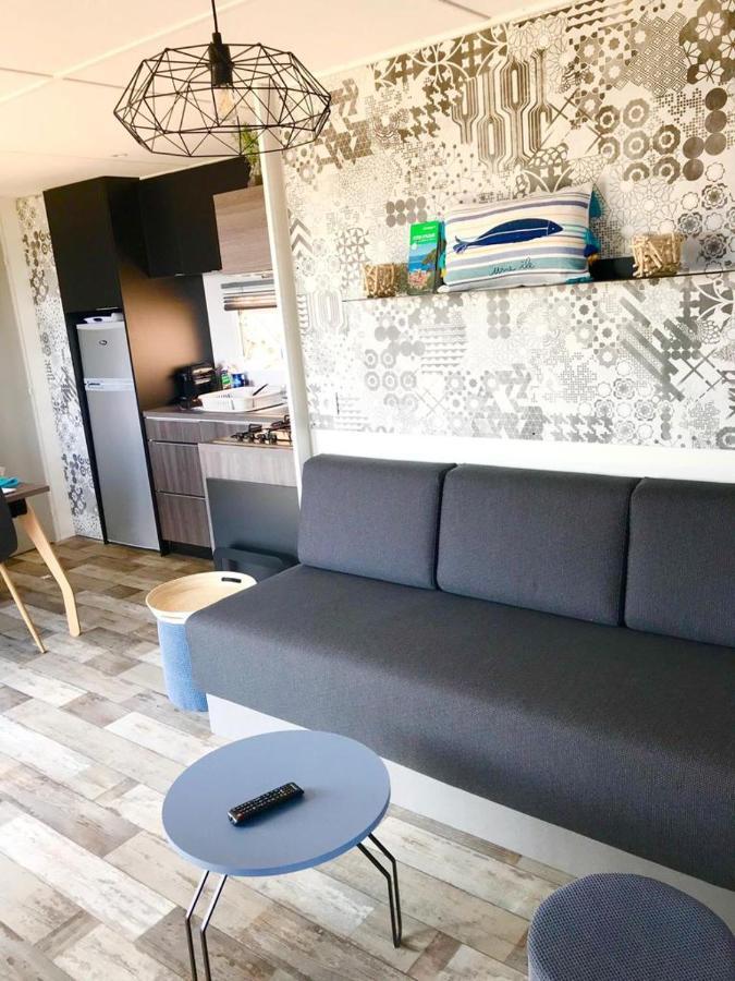 Mobil Home Vue Sur Mer - Racine 03 Saint-Raphaël エクステリア 写真